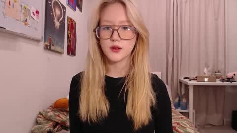 joan_kiss online show from September 10, 3:56 pm