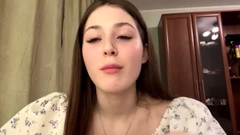 Adel online show from March 5, 5:31 pm