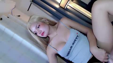 joanna_johnson online show from May 21, 5:53 pm