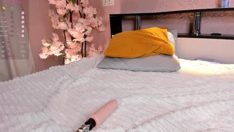 Lilu --- way to 10k followers online show from December 1, 4:29 pm