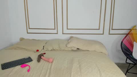 Jocy  online show from January 7, 12:20 pm