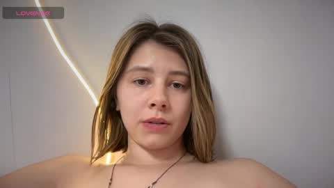  nude photos videos  online show from May 18, 6:25 pm
