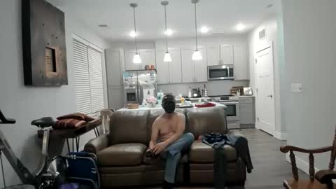 Snapshot of joe1997202399 chatting on December 18, 12:17 am joe1997202399 online show from December 18, 12:17 am