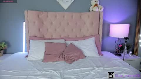 Snapshot of joeandemma chatting on September 20, 12:22 am Emma Joe online show from September 20, 12:22 am