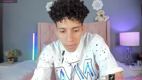 Snapshot of joeandemma chatting on October 6, 10:18 pm Emma Joe online show from October 6, 10:18 pm