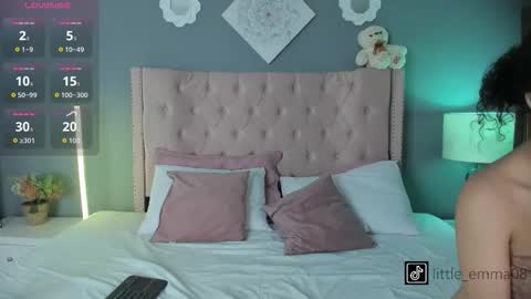 Snapshot of joeandemma chatting on October 19, 1:28 am Emma Joe online show from October 19, 1:28 am