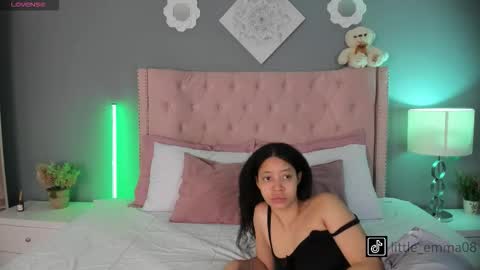 Snapshot of joeandemma chatting on October 21, 7:14 pm Emma Joe online show from October 21, 7:14 pm