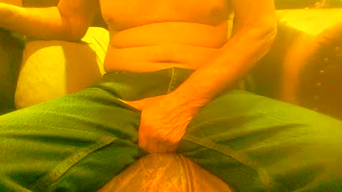 Snapshot of joeblow61616 chatting on December 2, 4:09 pm joeblow61616 online show from December 2, 4:09 pm