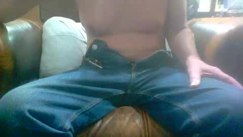 Snapshot of joeblow61616 chatting on December 31, 3:53 pm joeblow61616 online show from December 31, 3:53 pm