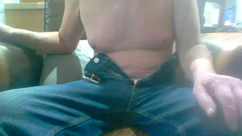 Snapshot of joeblow61616 chatting on January 9, 5:22 pm joeblow61616 online show from January 9, 5:22 pm