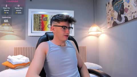 Snapshot of joebranco chatting on March 25, 3:12 am JOE online show from March 25, 3:12 am