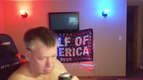 joejoe__ online show from February 2, 8:24 am