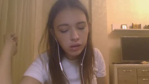 Jennifer online show from October 15, 6:08 pm