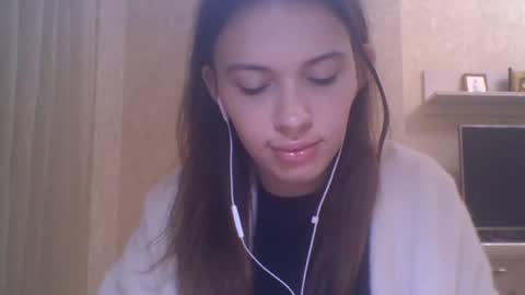 Jennifer online show from October 16, 4:30 pm