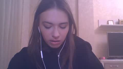 Jennifer online show from October 27, 5:17 pm