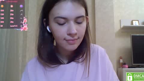Jennifer online show from May 17, 6:04 pm