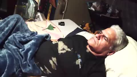 Snapshot of joelcojones chatting on December 26, 3:49 am joelcojones online show from December 26, 3:49 am
