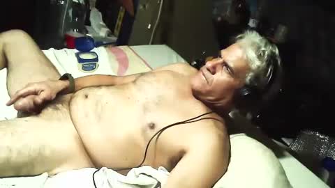 Snapshot of joelcojones chatting on January 14, 4:36 am joelcojones online show from January 14, 4:36 am