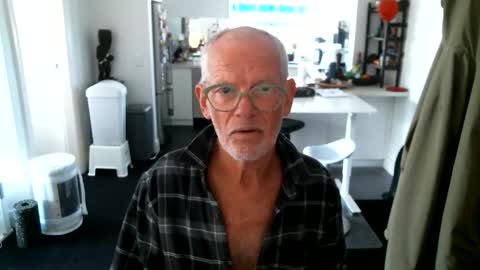 Snapshot of joenegroni888 chatting on November 23, 3:28 am Joenegroni online show from November 23, 3:28 am