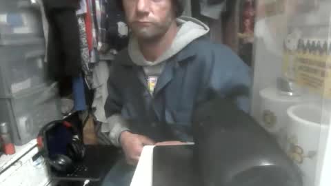 Snapshot of joeybcali79 chatting on April 1, 10:16 am joeybcali79 online show from April 1, 10:16 am