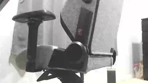 Snapshot of joguydude chatting on February 3, 6:22 am joguydude online show from February 3, 6:22 am