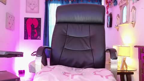 Snapshot of johabennet_ chatting on March 3, 6:55 pm . Johanna Bennet Model Indepenent . online show from March 3, 6:55 pm