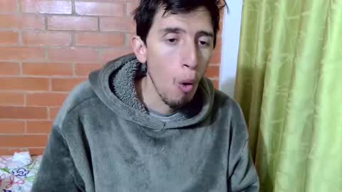 johan70nsexy online show from April 26, 1:47 am