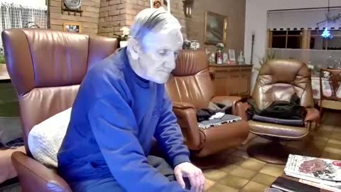 johan7 heet online show from December 18, 6:03 pm