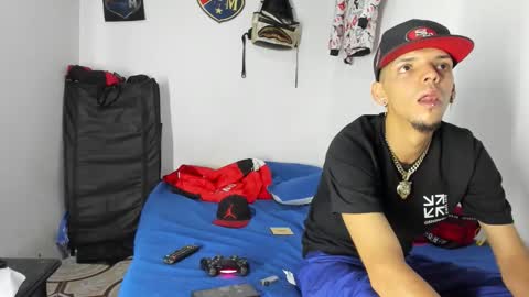 johan_and_antonella online show from February 9, 10:36 pm