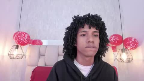 Snapshot of johan_gz_ chatting on February 16, 11:39 am Johan online show from February 16, 11:39 am