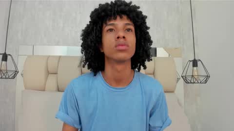 Snapshot of johan_gz_ chatting on February 19, 11:39 am Johan online show from February 19, 11:39 am