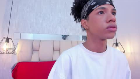 Snapshot of johan_gz_ chatting on February 26, 11:42 am Johan online show from February 26, 11:42 am