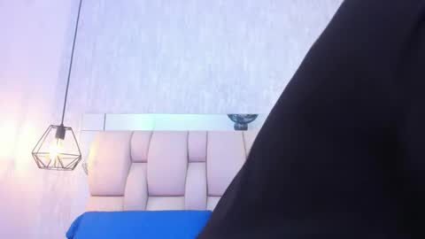 Snapshot of johan_gz_ chatting on March 2, 11:39 am Johan online show from March 2, 11:39 am