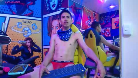 Snapshot of johan_kitten chatting on October 4, 12:36 pm johan online show from October 4, 12:36 pm