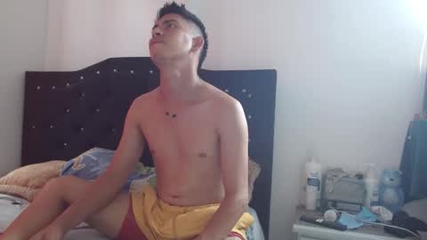 Snapshot of johan_kitten chatting on February 16, 5:09 pm johan online show from February 16, 5:09 pm