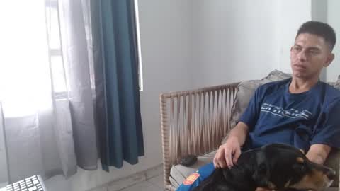 Snapshot of johan_kitten chatting on July 20, 12:51 pm johan online show from July 20, 12:51 pm