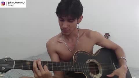 Snapshot of johan_mancini_r chatting on March 11, 4:29 pm johan_mancini_r online show from March 11, 4:29 pm