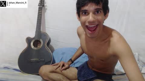 Snapshot of johan_mancini_r chatting on December 20, 4:25 pm johan_mancini_r online show from December 20, 4:25 pm