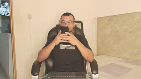 johan online show from February 2, 5:06 am