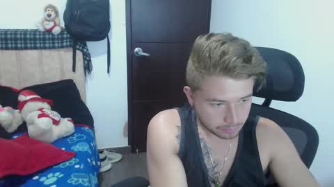 Snapshot of johanleonsweetboy chatting on October 3, 2:58 pm JOHAN independient model online show from October 3, 2:58 pm