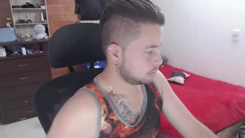 Snapshot of johanleonsweetboy chatting on February 17, 4:13 pm JOHAN independient model online show from February 17, 4:13 pm