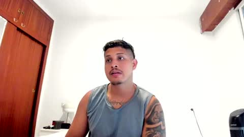 Snapshot of johansmith__ chatting on June 26, 1:04 pm Johan Smith online show from June 26, 1:04 pm