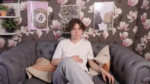 john__strong online show from May 19, 4:13 pm