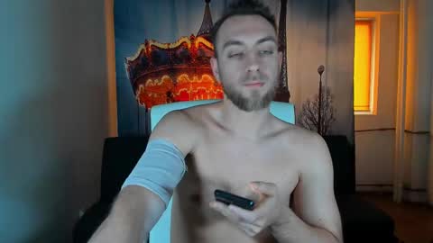 Snapshot of john_green77 chatting on February 10, 10:42 am John online show from February 10, 10:42 am