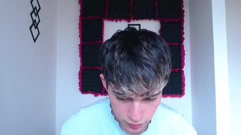 Snapshot of john_vichenso chatting on February 25, 8:40 pm John Vichenso online show from February 25, 8:40 pm