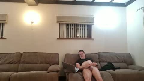 johnathan_stuart33 online show from May 10, 12:49 am