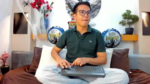 johnbelrose online show from November 1, 7:49 pm