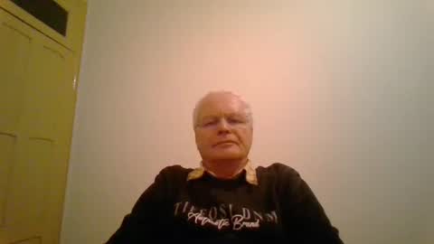 Snapshot of johndesnudado chatting on December 28, 12:04 am johndesnudado online show from December 28, 12:04 am