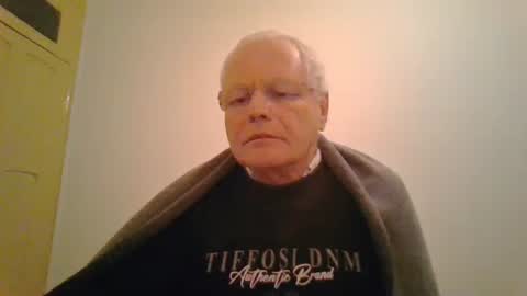 Snapshot of johndesnudado chatting on January 2, 10:01 pm johndesnudado online show from January 2, 10:01 pm