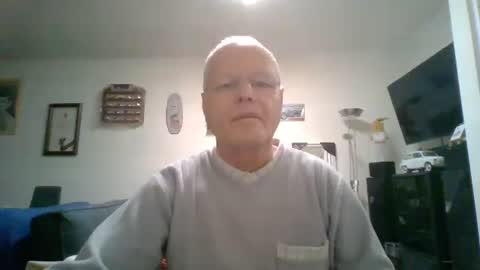 Snapshot of johndesnudado chatting on February 2, 3:43 am johndesnudado online show from February 2, 3:43 am